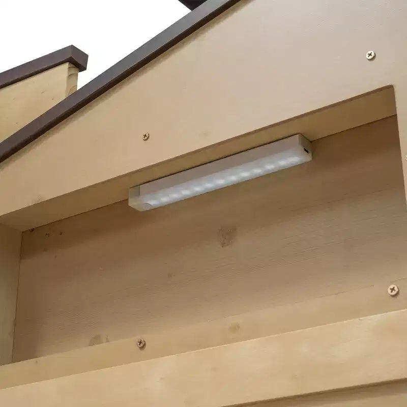Lit plateforme en bois double/grand avec tête de lit en forme de maison et lumière LED