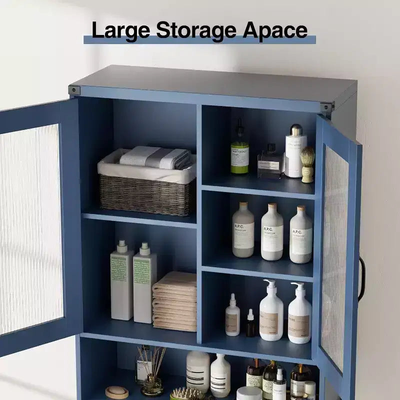 Armoire de rangement au-dessus des toilettes avec